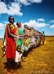 african-women-dancing-26597240